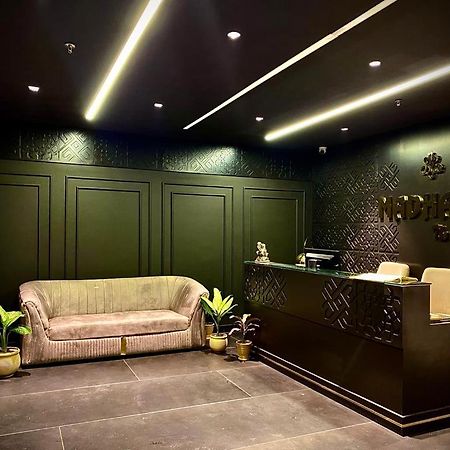 Hotel Madhav'S Lap Of Luxury Moradabad Exterior foto