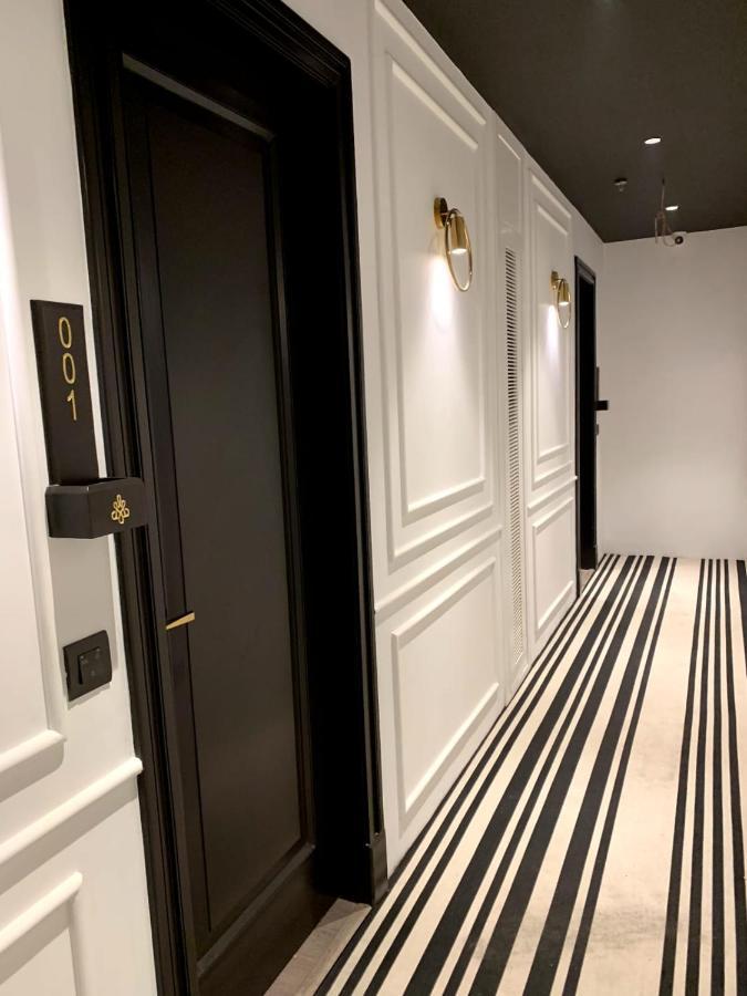 Hotel Madhav'S Lap Of Luxury Moradabad Exterior foto